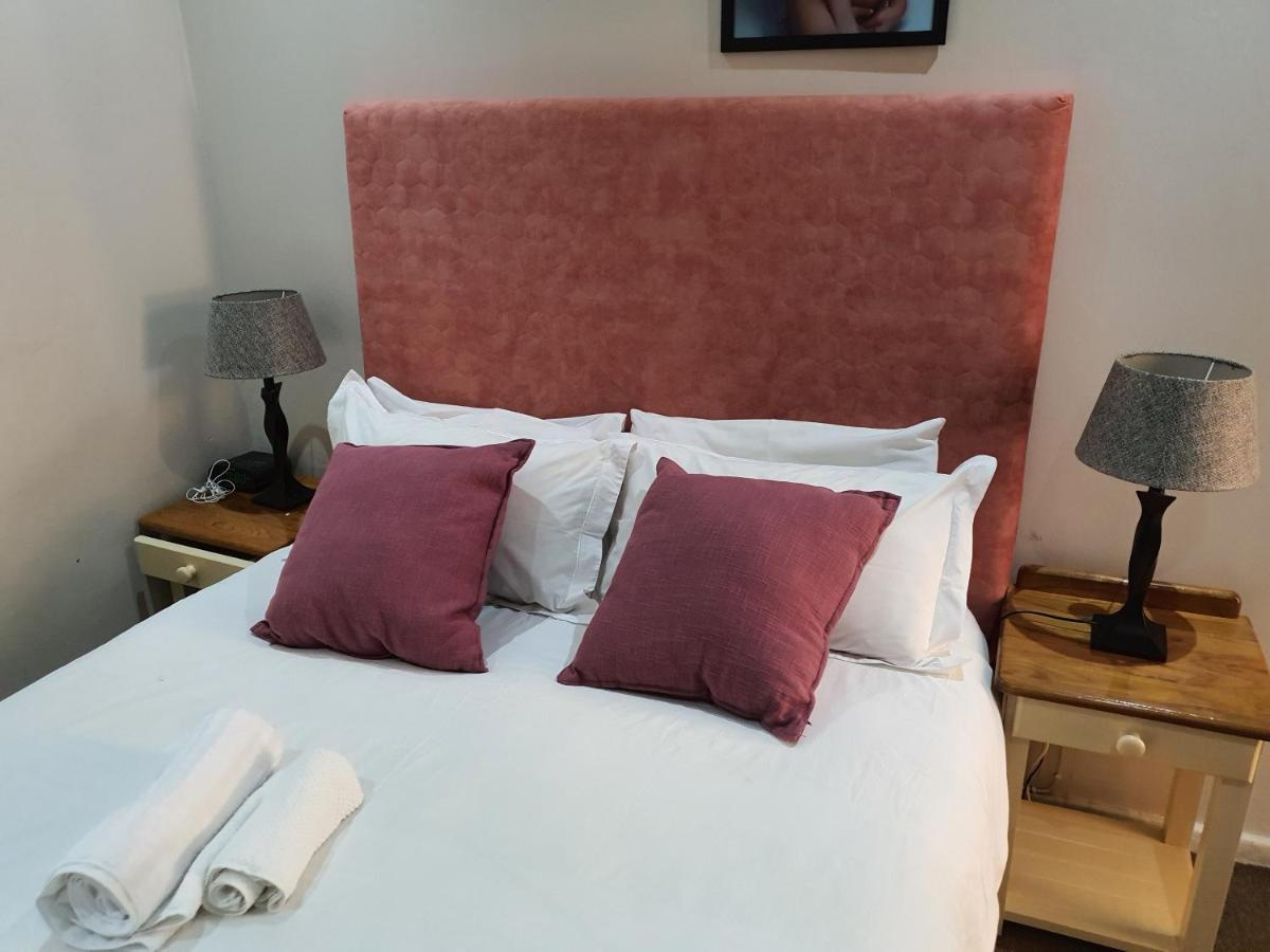 Sunnyridge Lodge Ист-Лондон Экстерьер фото